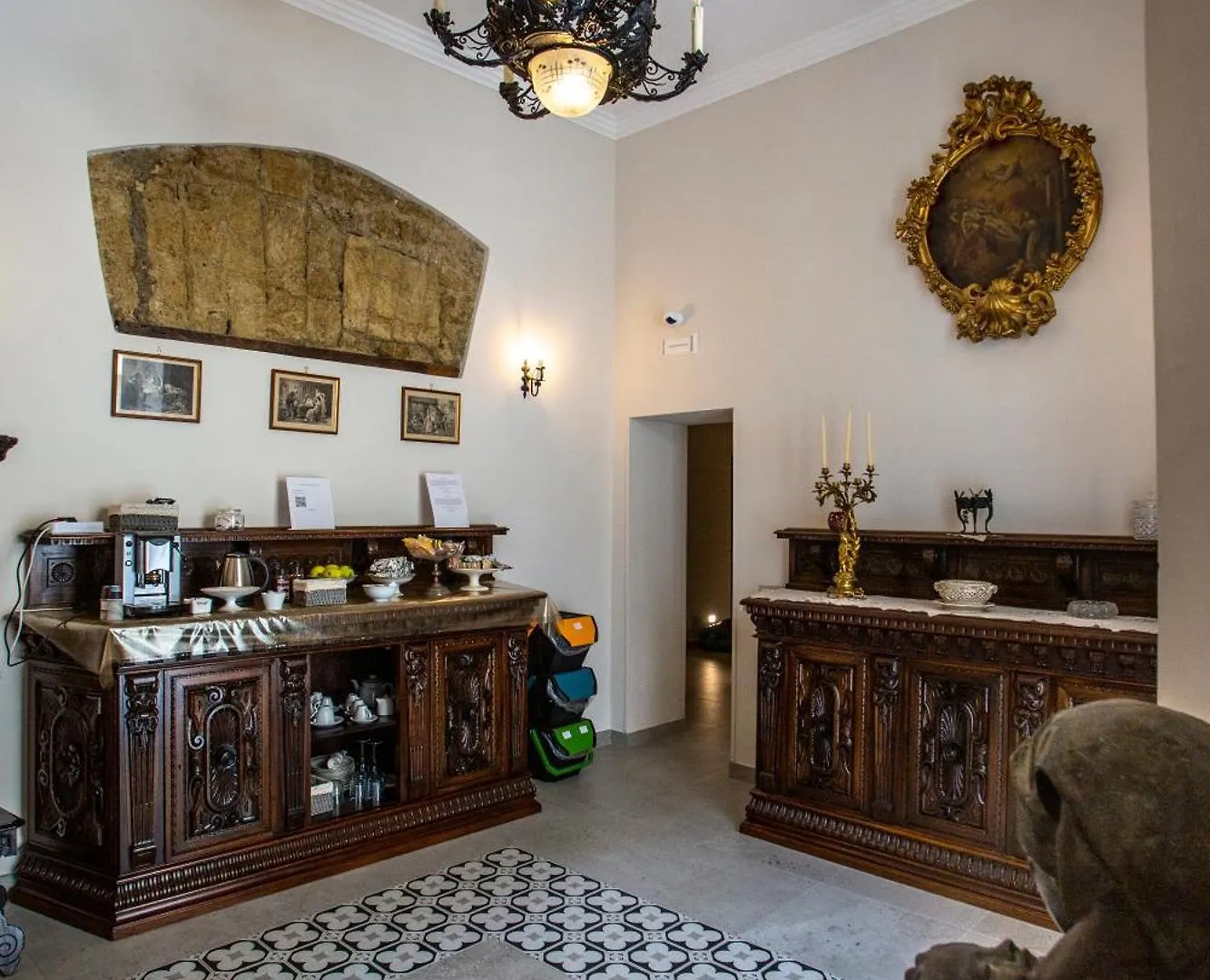 Hotel Xenia Neapolis 0*, Napoli Italia