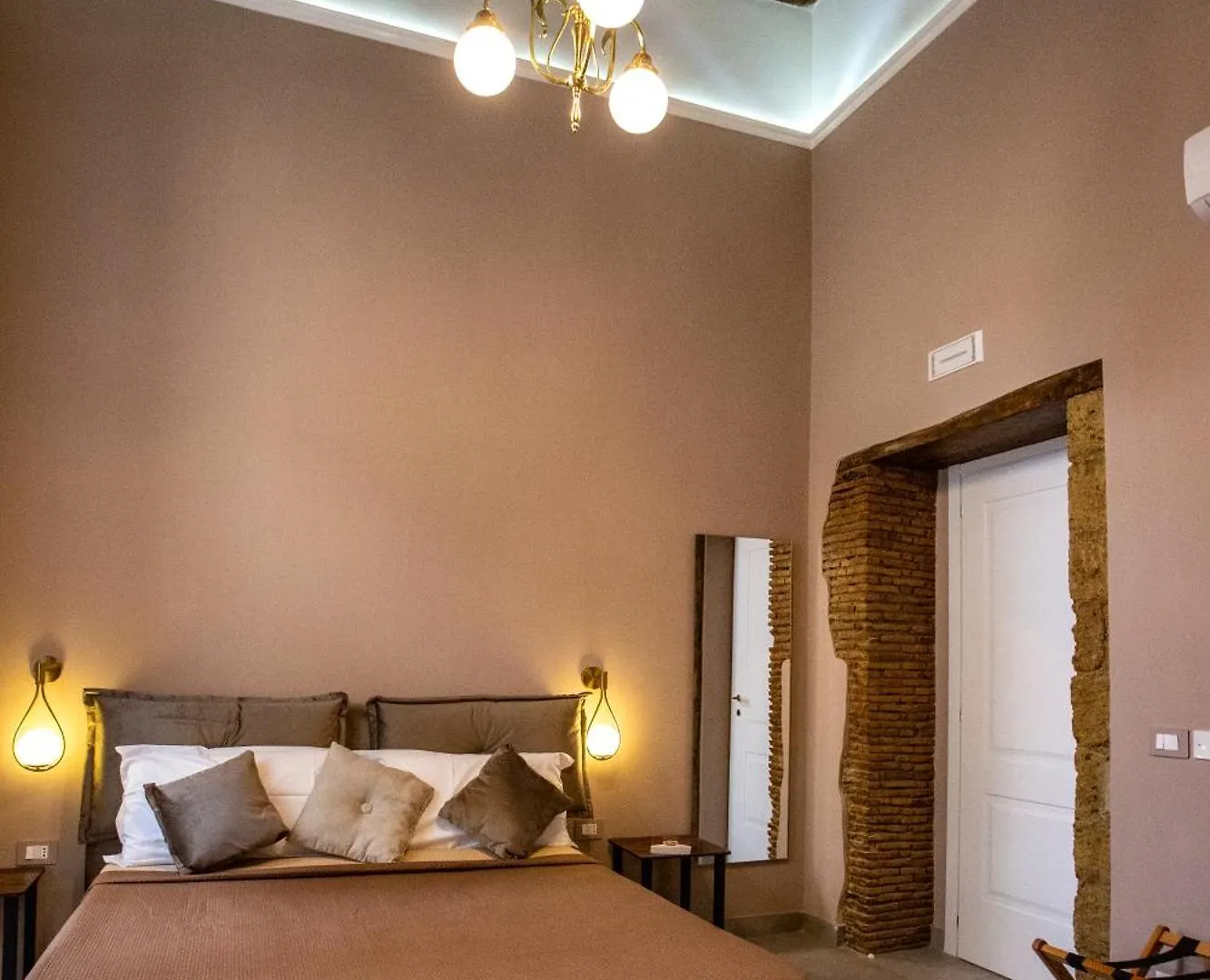 Affittacamere Hotel Xenia Neapolis